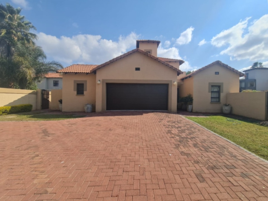 To Let 4 Bedroom Property for Rent in Melodie North West